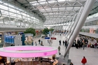 ... zum Flughafen