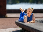 Liegend am Springbrunnen